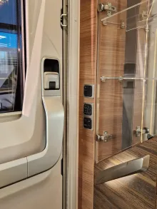 Fahrzeugbild Knaus Sun i 700 LEG #20