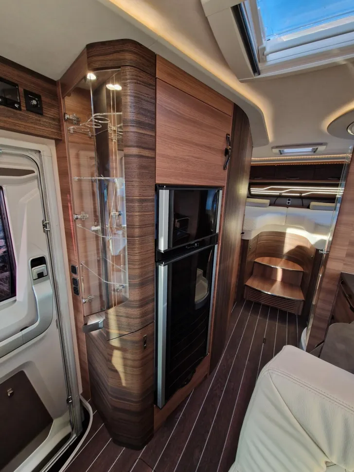 Fahrzeugbild Knaus Sun i 700 LEG #22