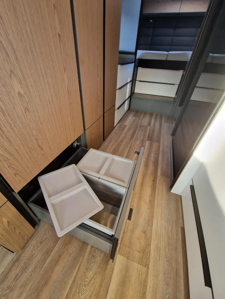 Fahrzeugbild Niesmann + Bischoff Flair 920 #22