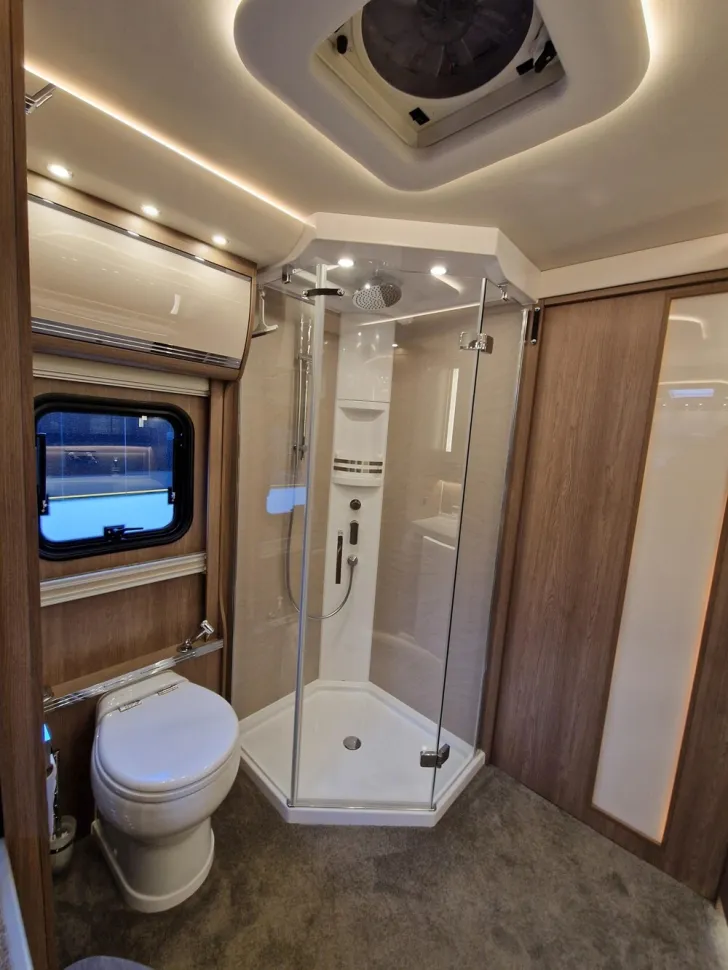 Fahrzeugbild Morelo Empire Liner 110 GSB #20