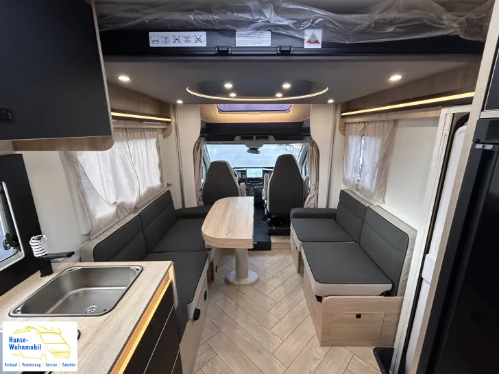 Fahrzeugbild Challenger 380 Etape Edition #14