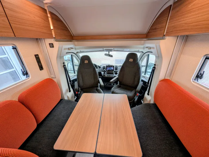 Fahrzeugbild Bürstner Signature SFT 7.1 Sie sparen 4.432,-!! #5