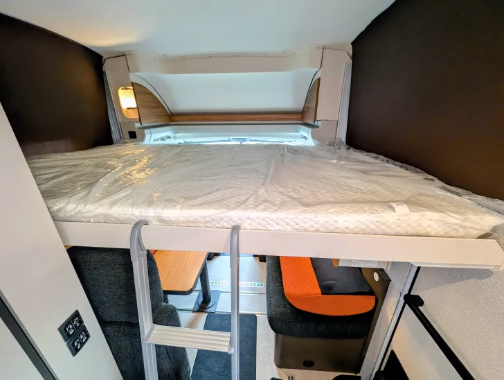 Fahrzeugbild Bürstner Signature SFT 7.1 Sie sparen 4.432,-!! #10