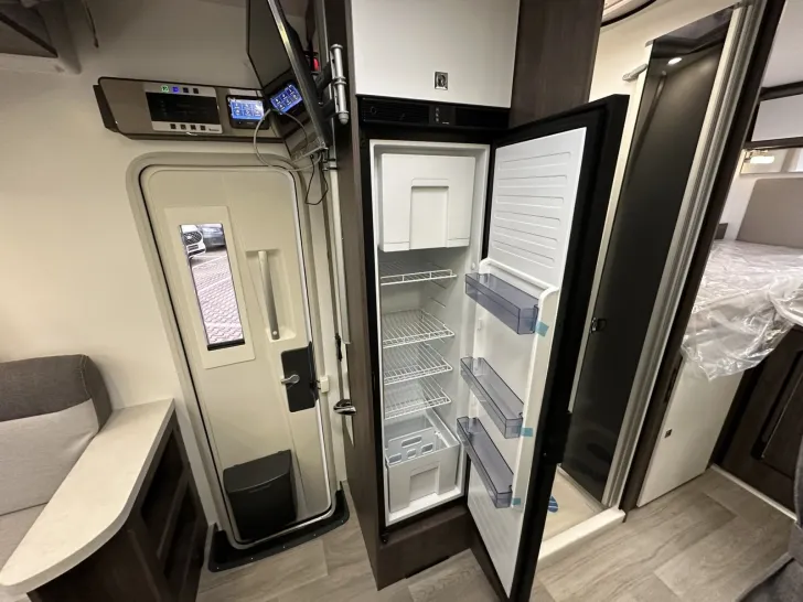 Fahrzeugbild Benimar Tessoro 463 UP Solar Markise Truma Diesel 20 TV #16