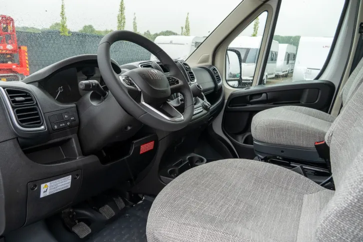 Fahrzeugbild Etrusco T 7400 SB 2026*Hubbett*5 Sitze*Markise* #8