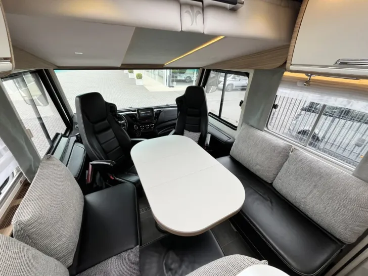 Fahrzeugbild Niesmann + Bischoff Flair 880 LE #6