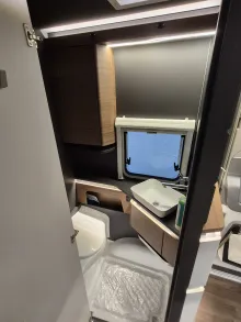 Fahrzeugbild Knaus Azur 500 EU *2.000 kg*Komfortbett*Dusche* #32
