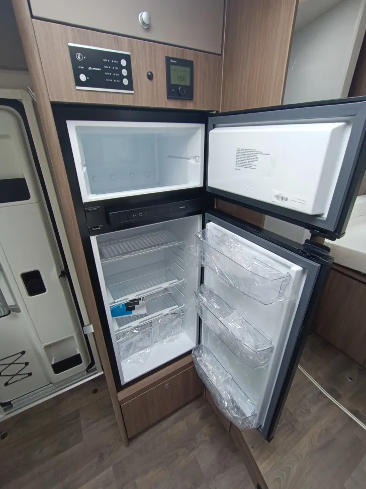 Fahrzeugbild Carado T 459 H 140PS Schalter, Hubbett, Voll LED #27