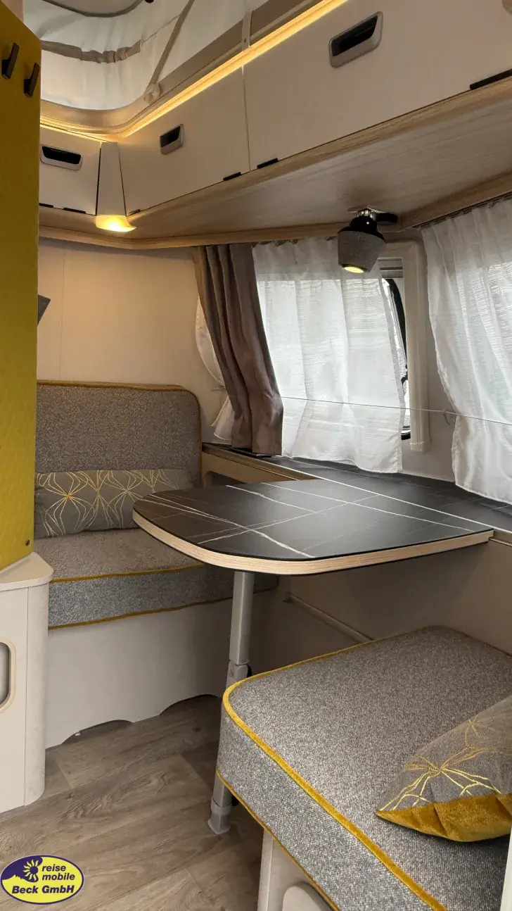 Fahrzeugbild Hymer Eriba Touring 542 Nugget Gold #9