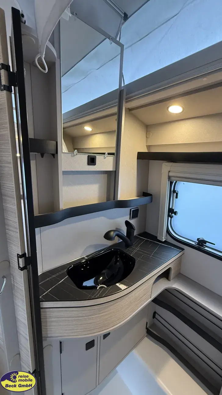 Fahrzeugbild Hymer Eriba Touring 542 Nugget Gold #17