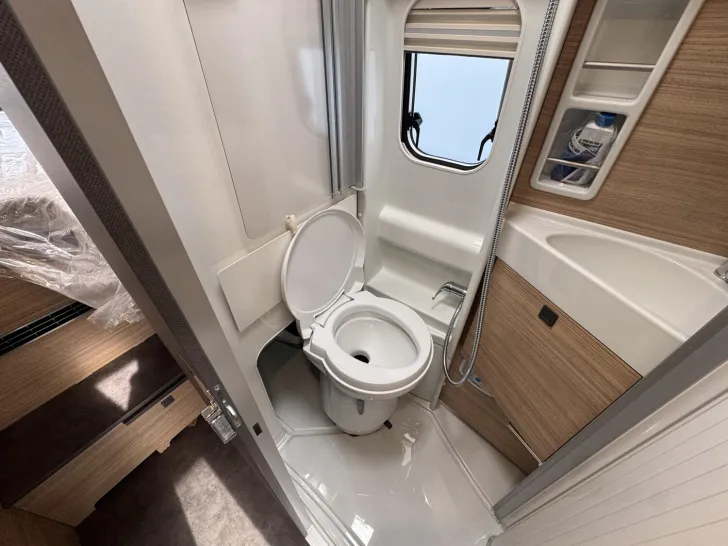 Fahrzeugbild Malibu Van comfort GT skyview 640 LE Fiat #24