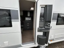 Fahrzeugbild Hobby De Luxe 460 UFe #5