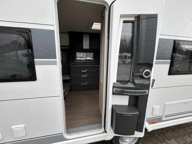 Fahrzeugbild Hobby De Luxe 460 UFe #5
