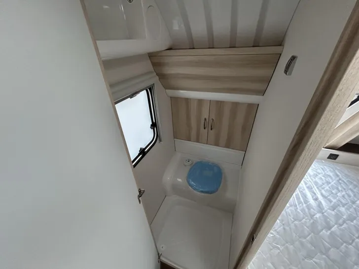 Fahrzeugbild Hobby De Luxe 460 UFe #10