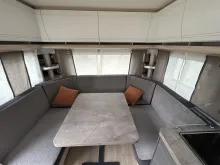 Fahrzeugbild Hobby De Luxe 460 UFe #15