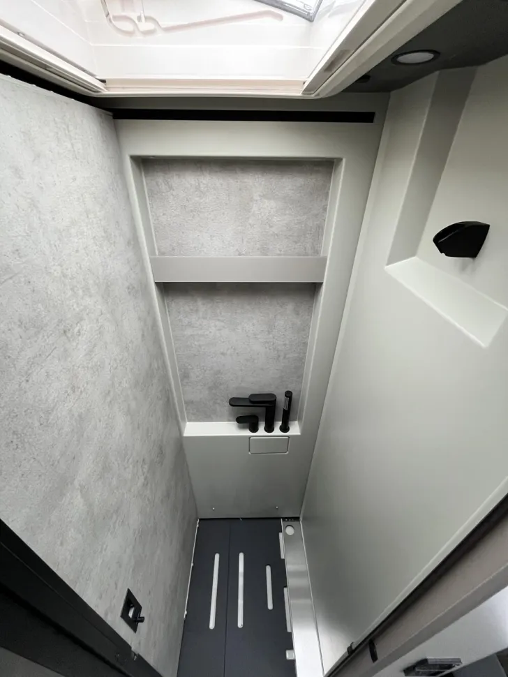 Fahrzeugbild Niesmann + Bischoff iSmove 7.3 F #11