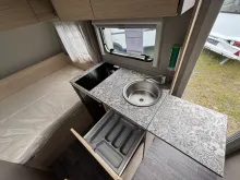 Fahrzeugbild Weinsberg CaraCito 390 QD GFK-Dach, 3 Zusatzfenster, #9