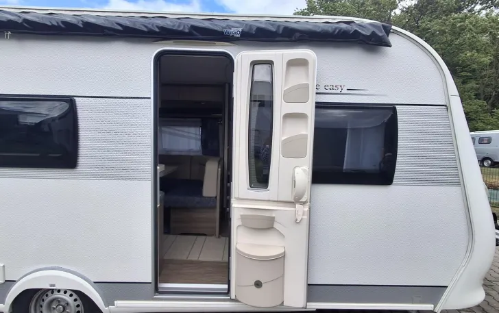 Fahrzeugbild Hobby De Luxe Easy 545 KMF Toller Familien Wohnwagen #3