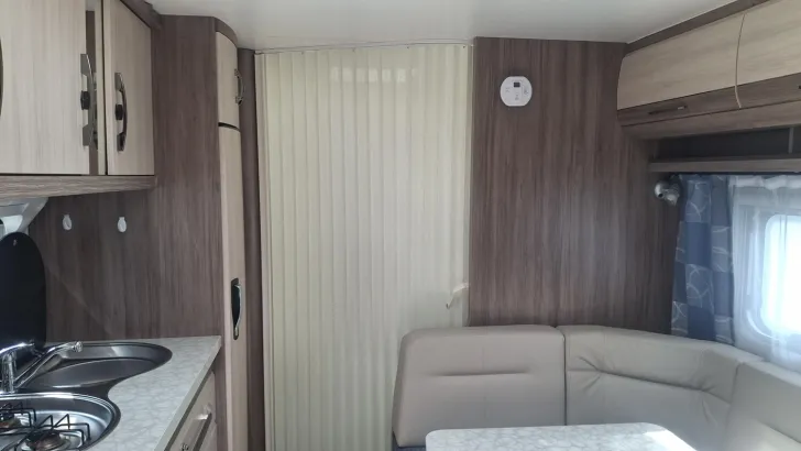 Fahrzeugbild Hobby De Luxe Easy 545 KMF Toller Familien Wohnwagen #23