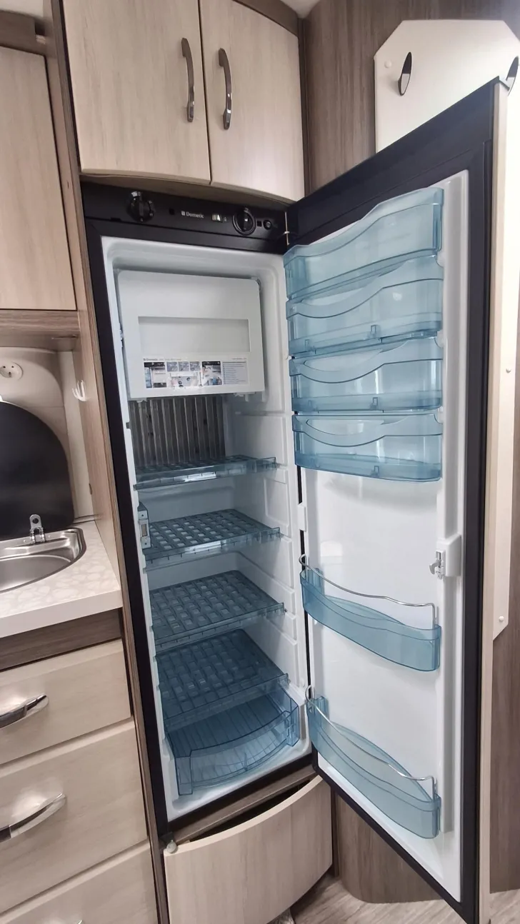 Fahrzeugbild Hobby De Luxe Easy 545 KMF Toller Familien Wohnwagen #27