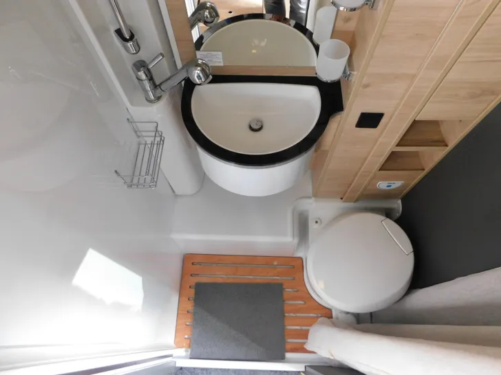 Fahrzeugbild Dethleffs Globebus Go T 15 Autom.,SAT+TV,Markise,AHK #9