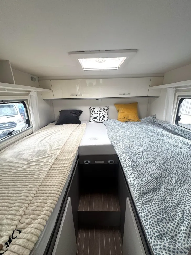 Fahrzeugbild Etrusco V Ford 6.6 SF #13