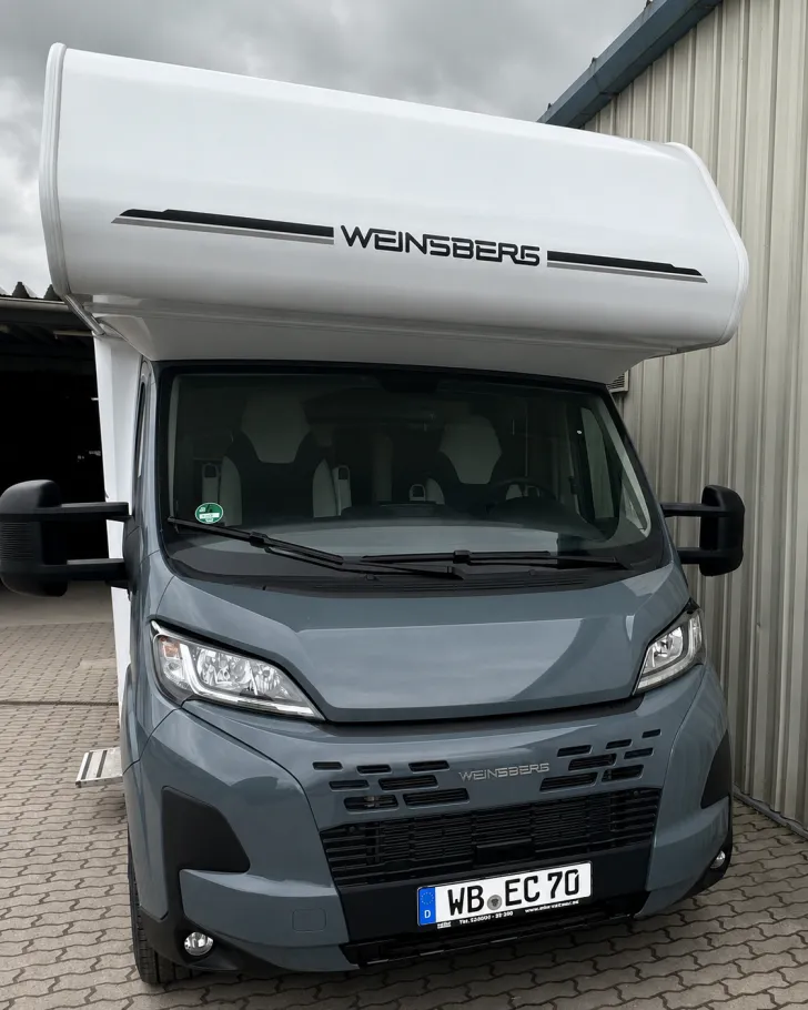 Fahrzeugbild Weinsberg CaraHome 650 DG Mietfahrzeug Verfügbar 11.2026 #4