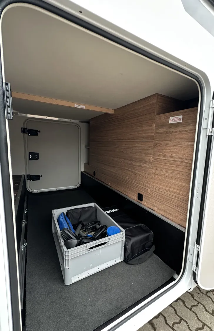 Fahrzeugbild Weinsberg CaraHome 650 DG Mietfahrzeug Verfügbar 11.2026 #16