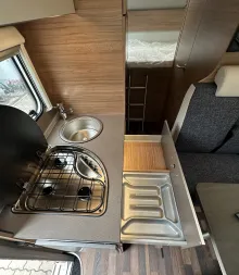 Fahrzeugbild Weinsberg CaraHome 650 DG Mietfahrzeug Verfügbar 11.2026 #18