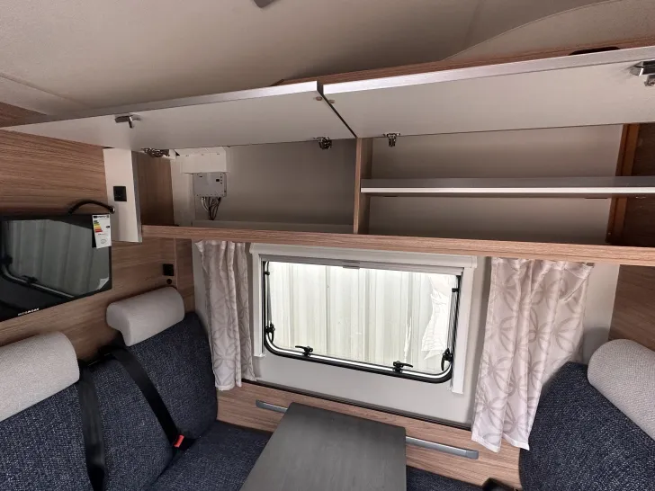 Fahrzeugbild Weinsberg CaraHome 650 DG Mietfahrzeug Verfügbar 11.2026 #24