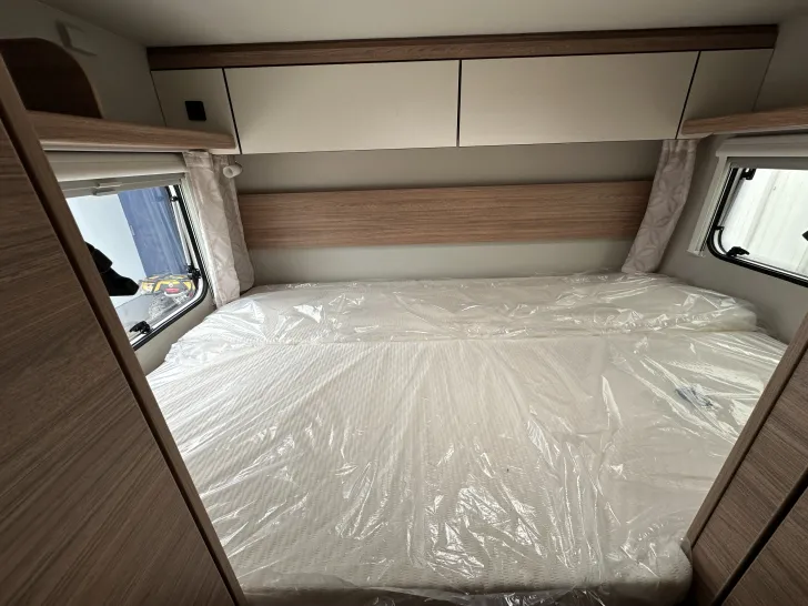 Fahrzeugbild Weinsberg CaraHome 650 DG Mietfahrzeug Verfügbar 11.2026 #12
