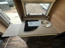 Fahrzeugbild Weinsberg CaraHome 650 DG Mietfahrzeug Verfügbar 11.2026 #14