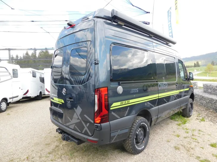 Fahrzeugbild Hymer Grand Canyon S CrossOver 600 Winterpaket + Leder #5