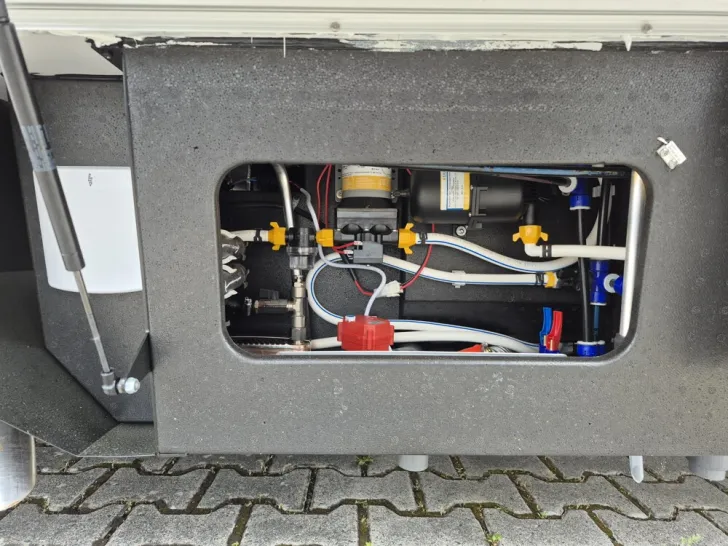 Fahrzeugbild Niesmann + Bischoff iSmove 6.9 E #25