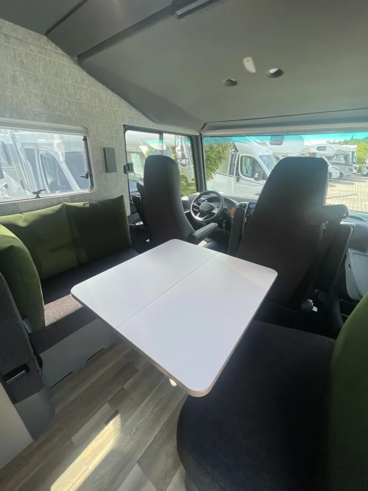 Fahrzeugbild Niesmann + Bischoff iSmove 6.9 E #20