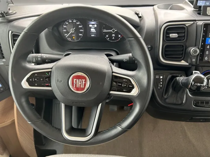 Fahrzeugbild Malibu I 441 LE #8