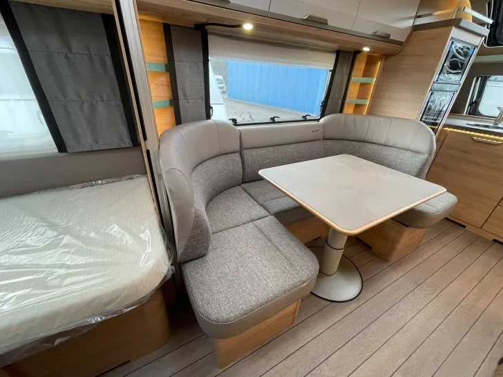 Fahrzeugbild Knaus SÜDWIND 650 PEB BLACK SEL. MJ2026 #6