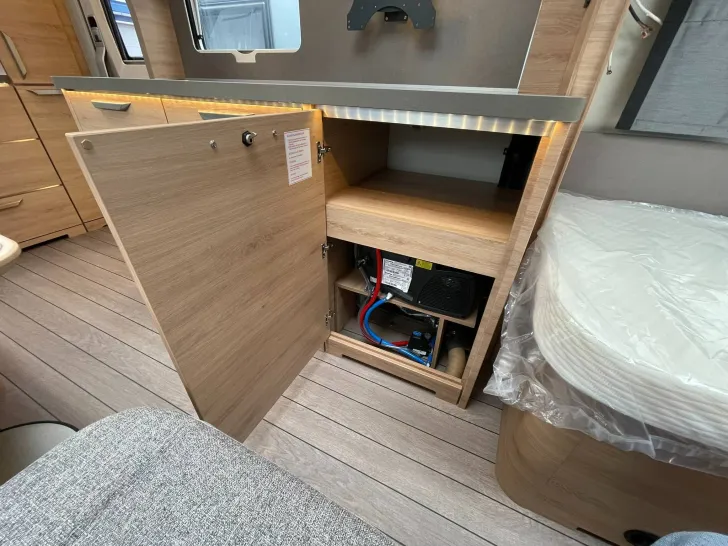 Fahrzeugbild Knaus SÜDWIND 650 PEB BLACK SEL. MJ2026 #40
