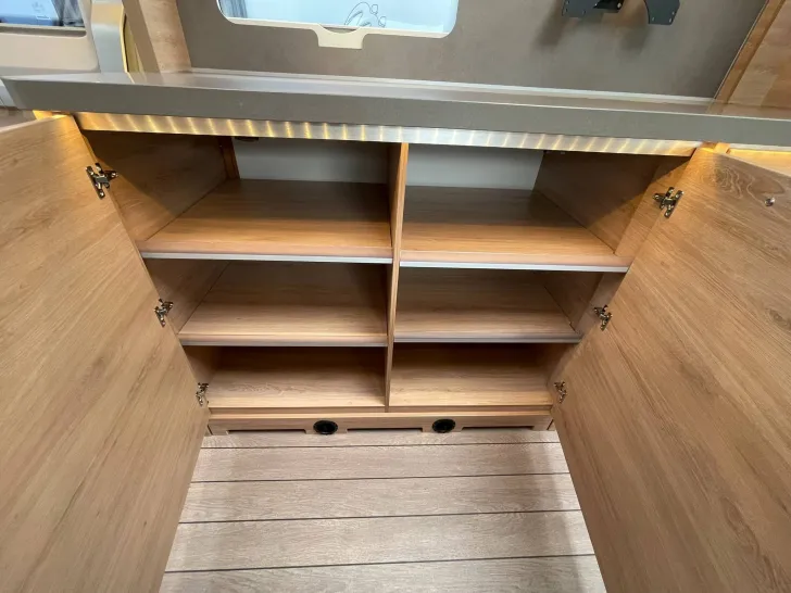 Fahrzeugbild Knaus SÜDWIND 650 PEB BLACK SEL. MJ2026 #41