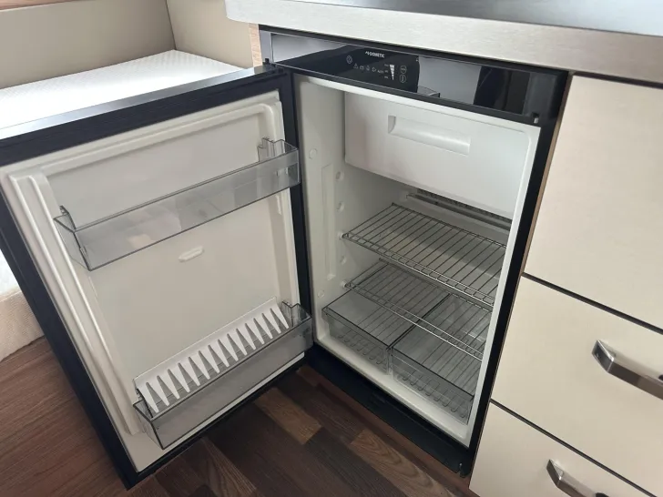 Fahrzeugbild Weinsberg CaraOne EDITION HOT 390 QD Sondermodell: HOT Edition #10