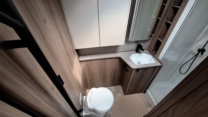 Fahrzeugbild Kabe Royal 630 TDL E5 Sofort verfügbar MwSt. ausw. #13