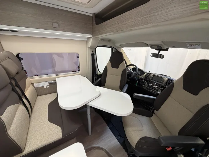 Fahrzeugbild Challenger Van V217 Start Edition Markise Solar AHK #10