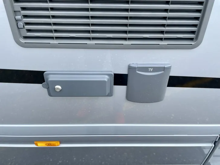 Fahrzeugbild Bürstner Elegance I 910 G #46