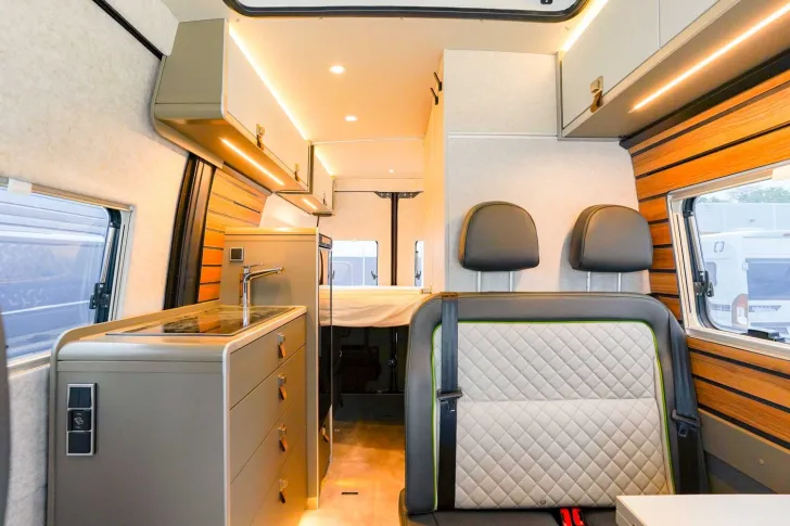 Fahrzeugbild Hymer Grand Canyon S CrossOver 600 VORTEIL: 18.040 EUR #9