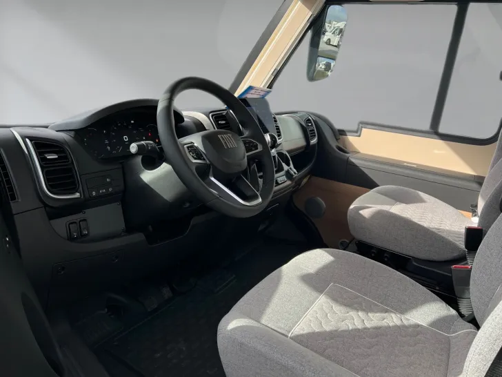 Fahrzeugbild Carthago C2-tourer I 143 KB LE comfort Fiat (340) #9