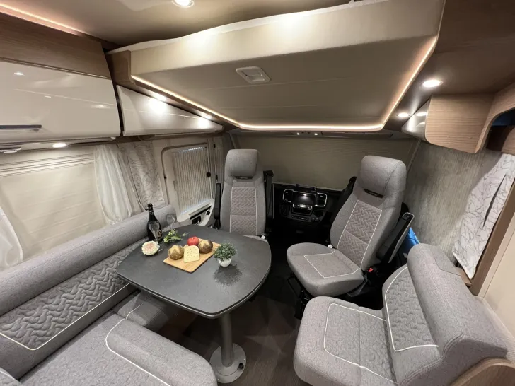 Fahrzeugbild Carthago C2-tourer I 143 KB LE comfort Fiat (340) #13