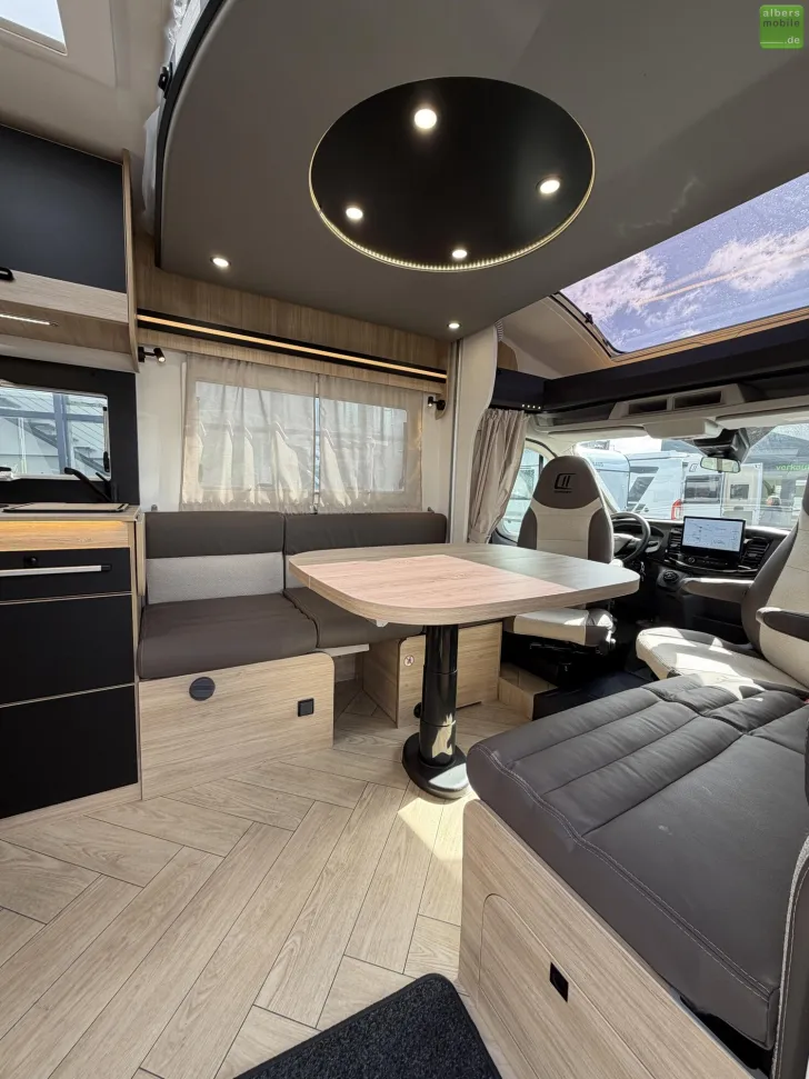 Fahrzeugbild Challenger Teilintegriert Graphite Edition 250 Drive Arctic #8