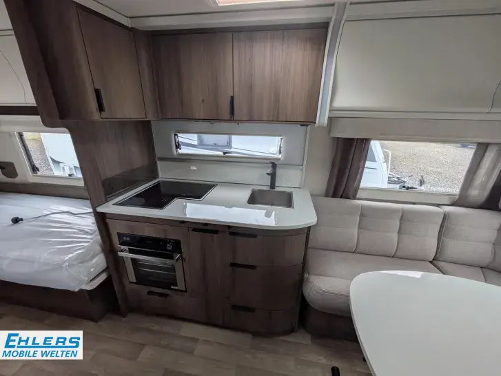 Fahrzeugbild Kabe Safir 600 TDL  E2 2300kg/Backofen/Kompressorkühlschrank/Citywasser/ATC/AL-KO Chassis/Alu #11