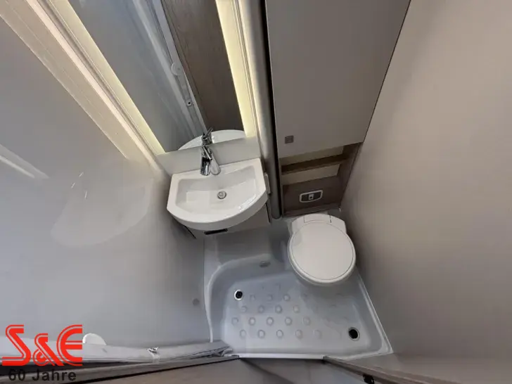 Fahrzeugbild Bürstner Lineo T 620 G #13