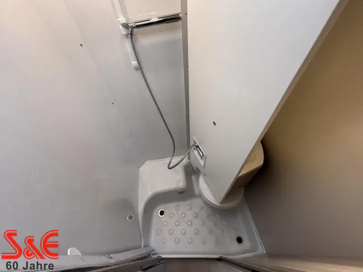 Fahrzeugbild Bürstner Lineo T 620 G #14
